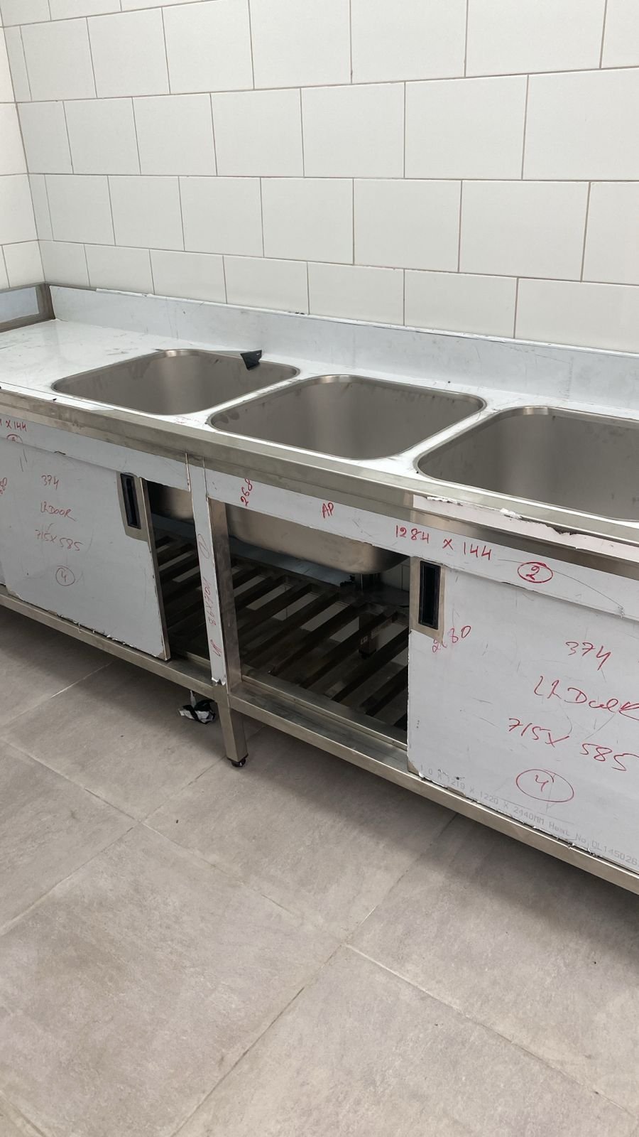 استانلس استيل